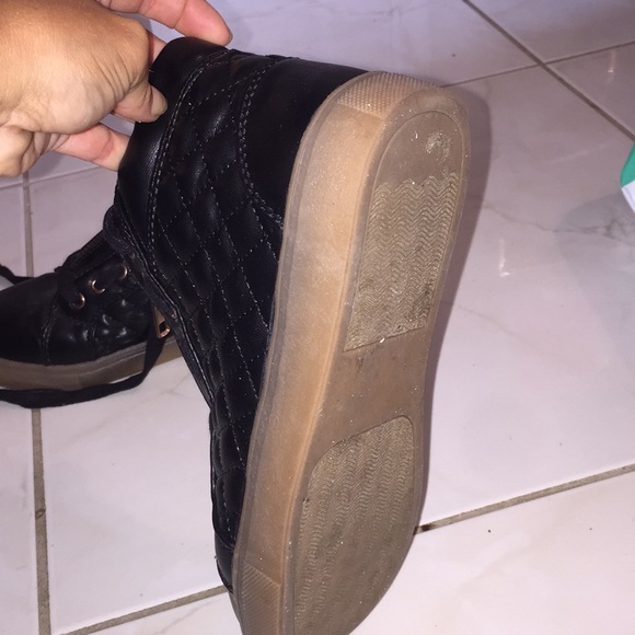 Black leather Steve Madden sneakers - Picture 3 of 6